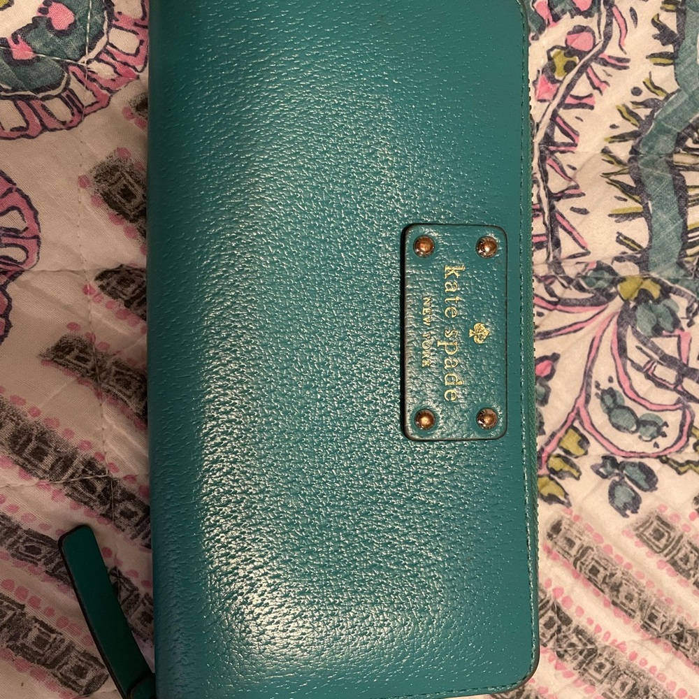 Used Kate spade turquoise wallet